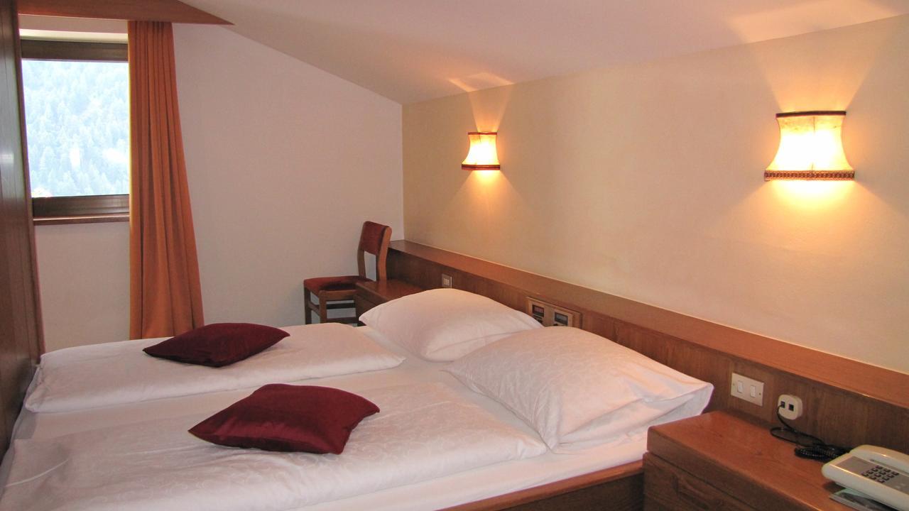 Hotel Am Fels Senales/Schnals Buitenkant foto